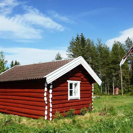 Hytte Anno 1721 Uten Internett, Strom, Vann - Men Med Rodmalt Utedo Ljordal Exterior photo